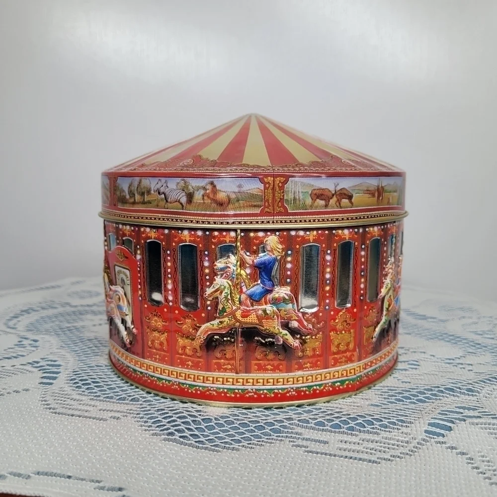 Churchill's of London English Toffee Made in England‎ Collectible Tin QUIRKY